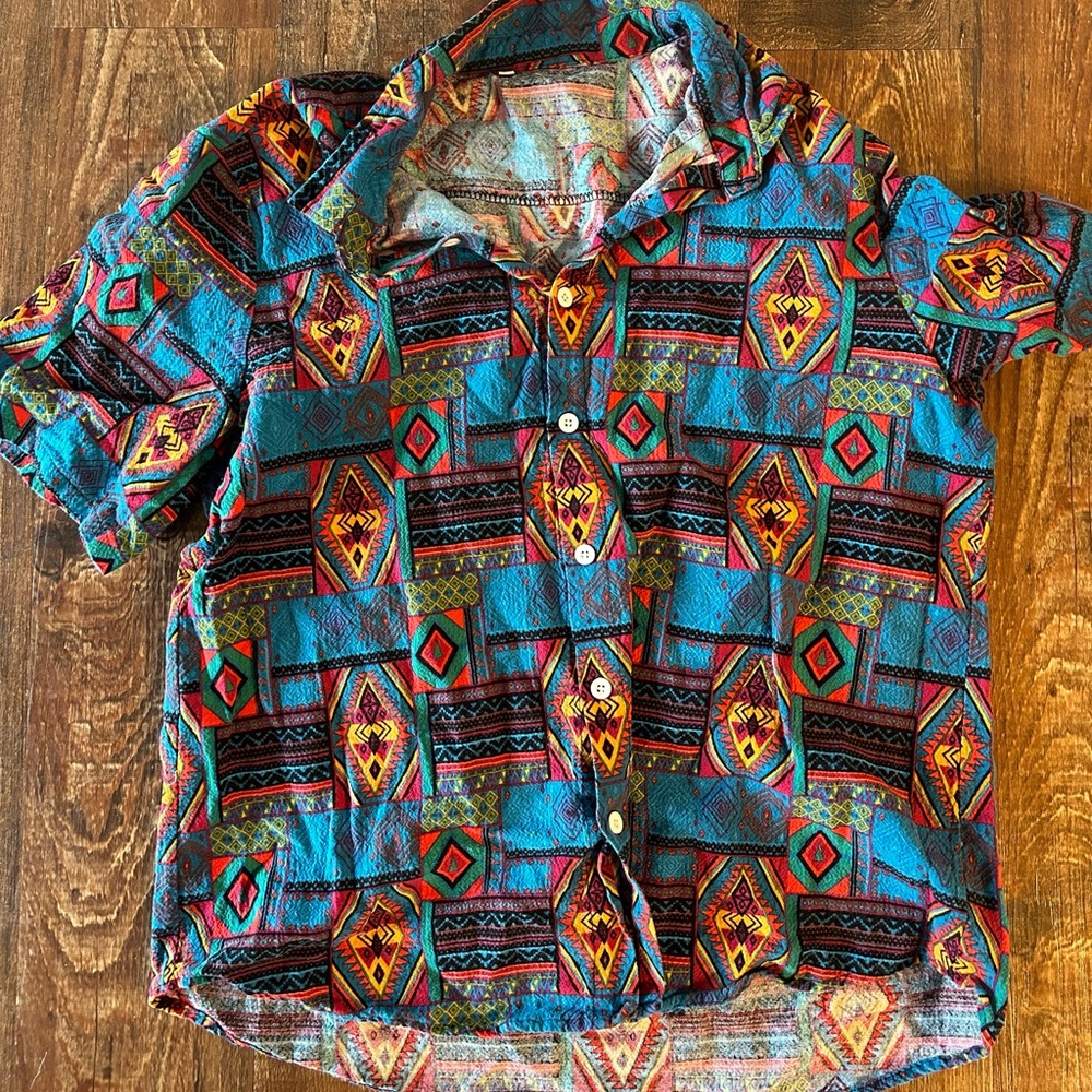 Vintage Button Up. Fits like an adult L